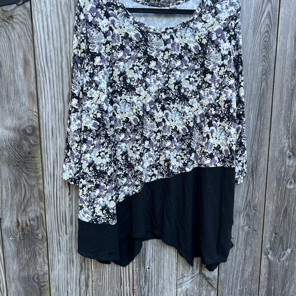 LOGO by Lori Goldstein Multi Color Floral Tunic Top Sz 1X - Picture 2 of 8